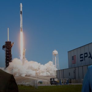 Việt Nam cần chuẩn bị gì để “Đại bàng” SpaceX chuyển từ Đài Loan sang lót ổ?